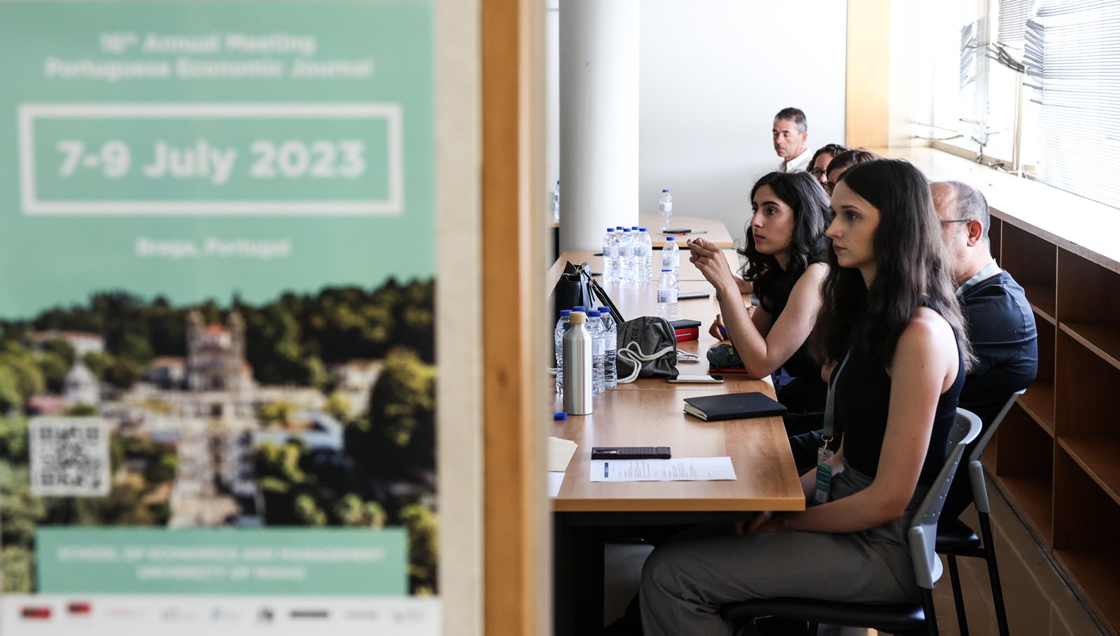 Thumbnail da galeria Conferência Internacional de Economia